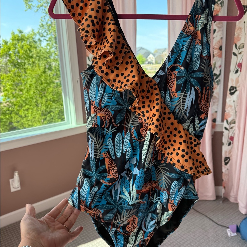 Tropical Print One-Piece - Boutique swimsuit w sarong BNwoT